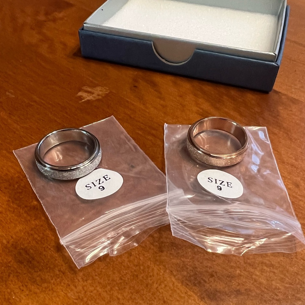 Anxiety spinner rings